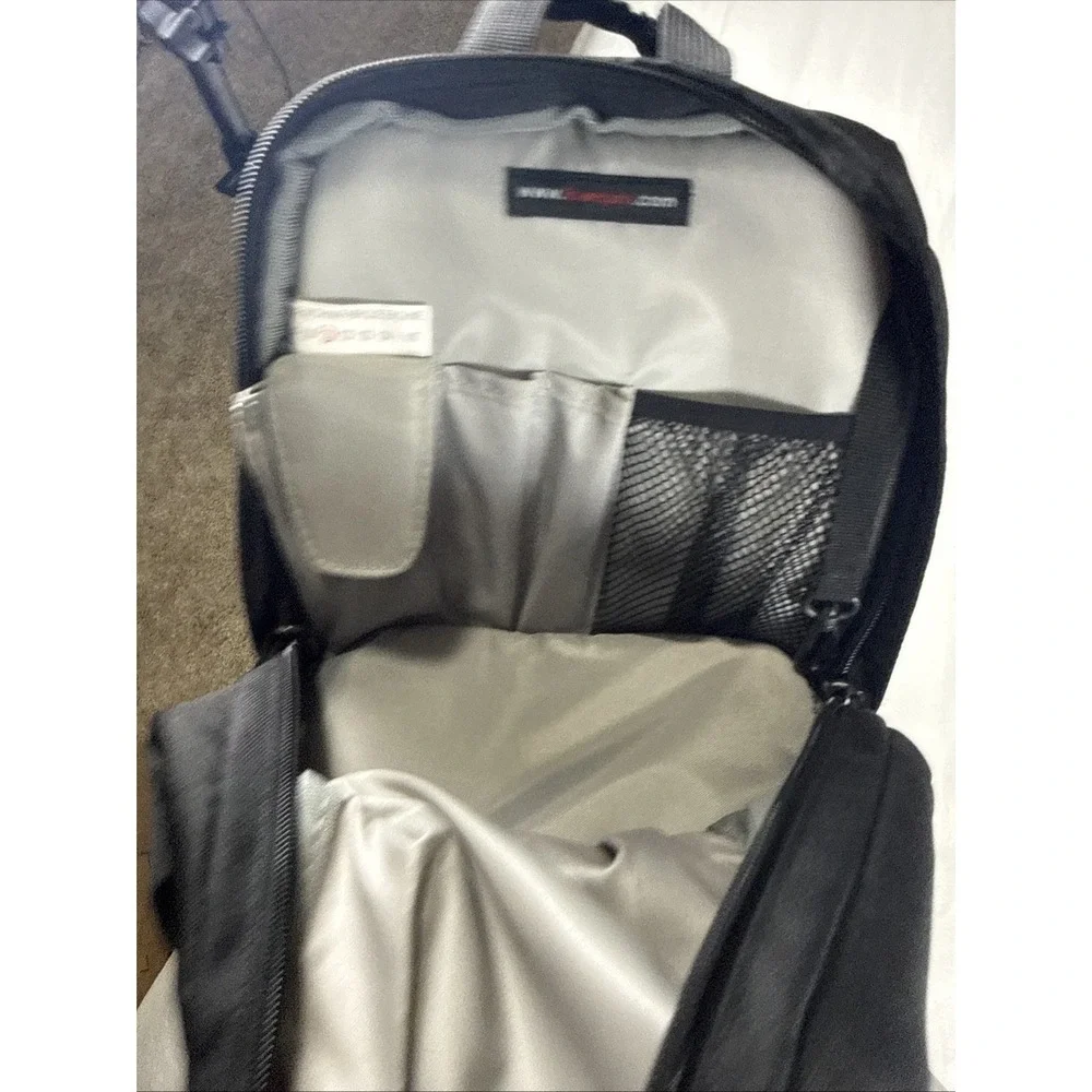 Lowepro Fastpack‎ 100 Camera Bag Backpack Used 4 Times EUC Red Dividers Padding